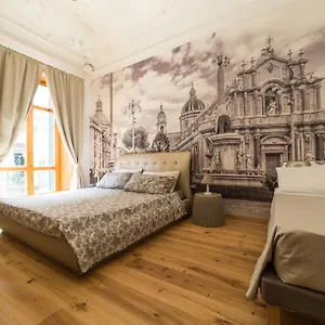 Umberto Flat Center , Catania Italia